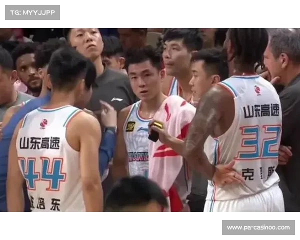 邱彪赛后批评外援表现惨败辽宁更衣室强调球员自信与反思 邱彪赛后批评外援表现惨败辽宁更衣室强调球员自信与反思