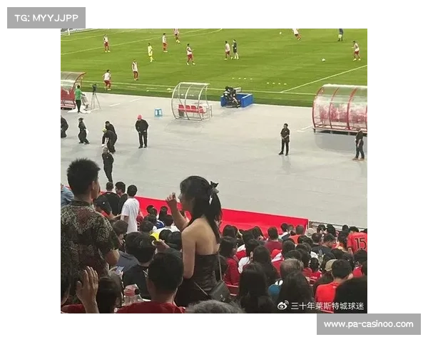 梅德韦杰夫争议判罚引发热议 国足强烈不满直指裁判公正性问题 梅德韦杰夫争议判罚引发热议 国足强烈不满直指裁判公正性问题
