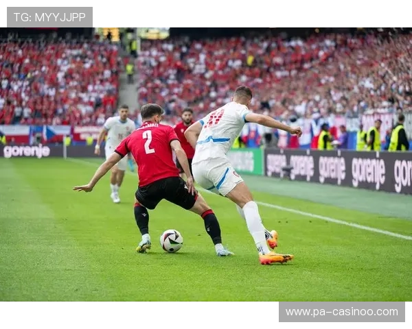 欧洲杯惊艳极限封盖再度刷屏 网友称人类极限挑战! 欧洲杯惊艳极限封盖再度刷屏 网友称人类极限挑战!