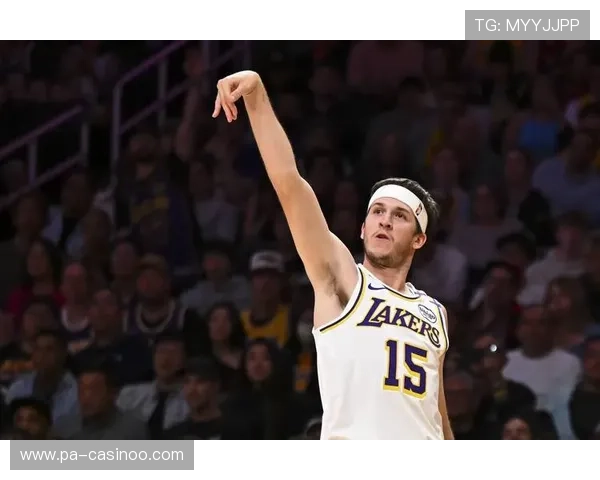 里夫斯成湖人最强大腿一战创造四大神奇纪录本赛季8次单场30分以上